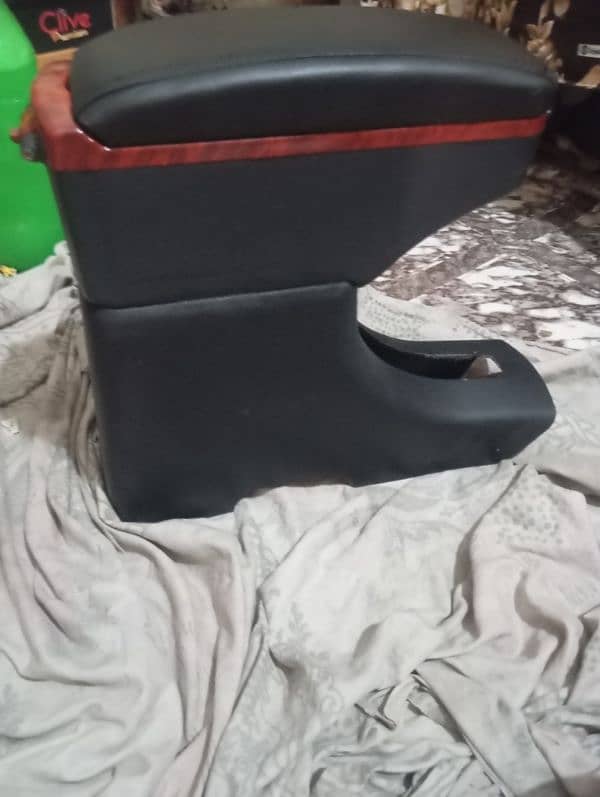 2pc Suzuki mehran console boxes new condition and heavy plastic 7