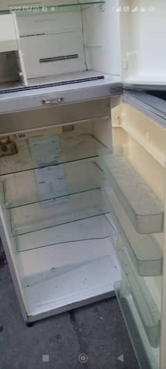 Toushina Refrigerator good condition