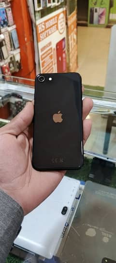 i PHONE SE FACTORY UNLOCKED ( 64 GB ) WATER PACK