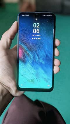 SAMSUNG Galaxy A30