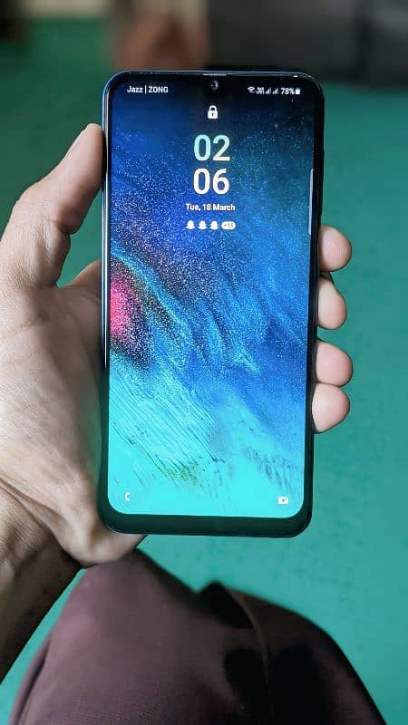 SAMSUNG Galaxy A30 0