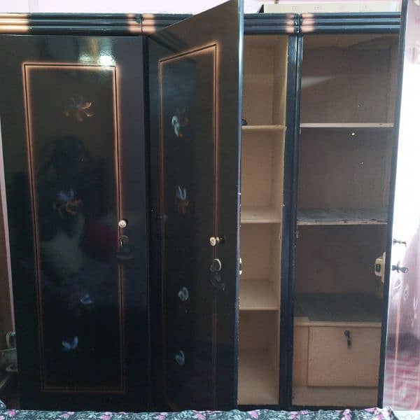 3 Door Wardrobe Almari 2