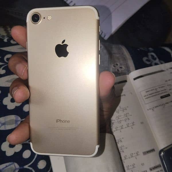 iPhone 7  A1 condition 0