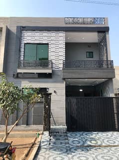 5 Marla Brand New House For Sale In Park View City Lahore Pakistan