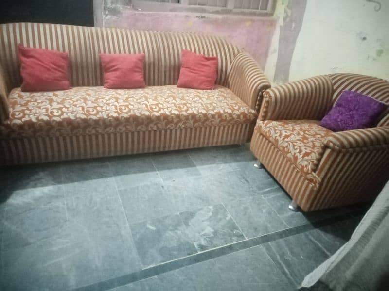 5 seater sofa 7