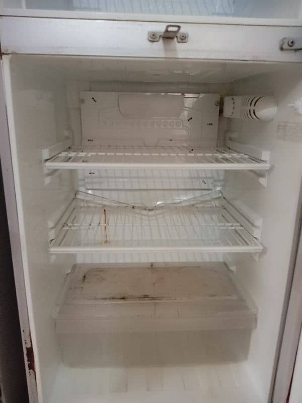 Used Pel Refrigerator for Sale – Good Condition 5