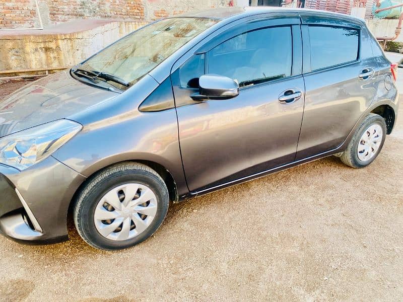 Toyota Vitz 2018 6