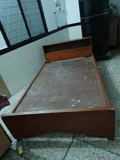 Wooden Bed (6.5ft * 4ft) For Sale in Taxila