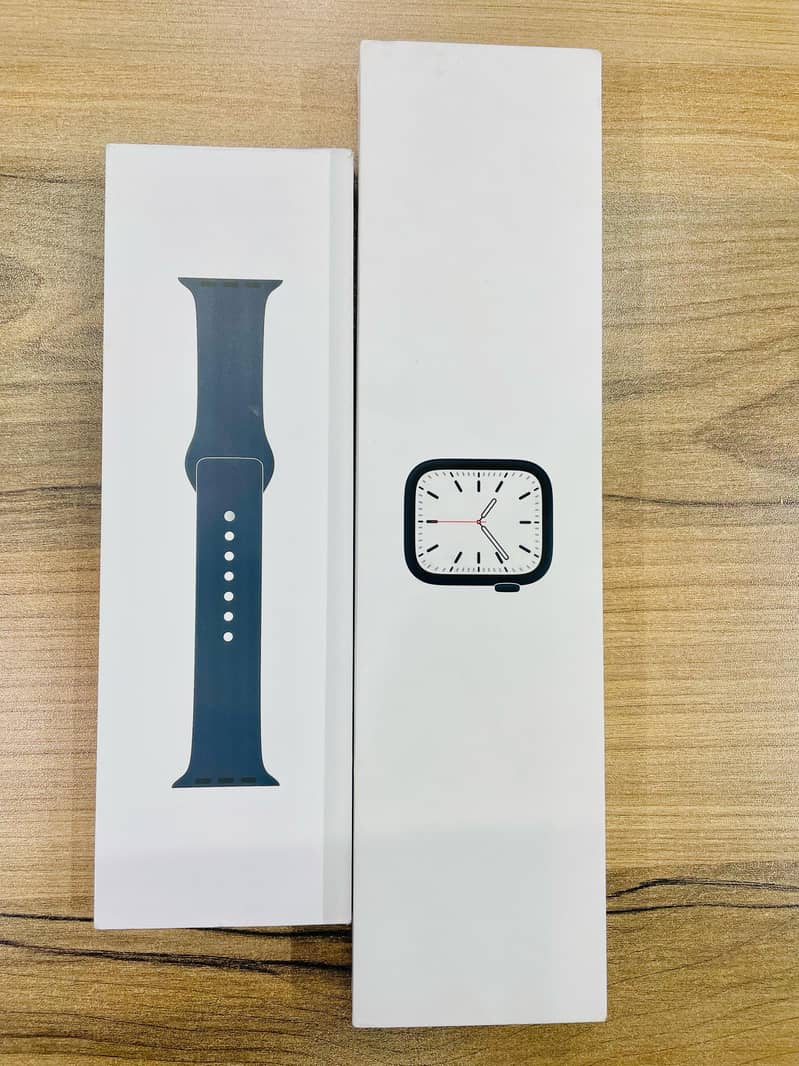 Apple Watch Series 7 GPS 41mm Midnight New. . . 0
