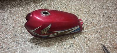 125 fuel tank