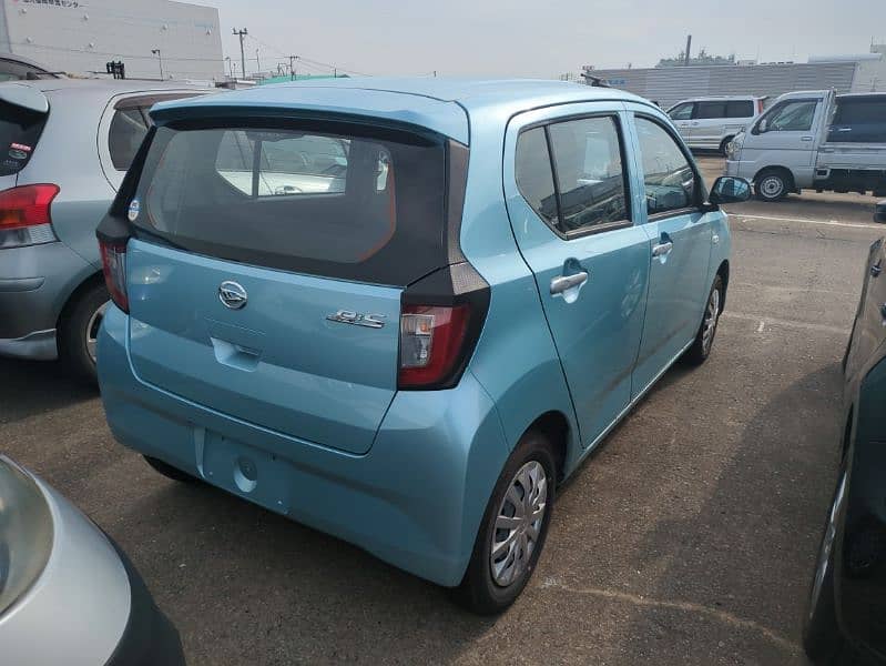 Daihatsu Mira 2023 4