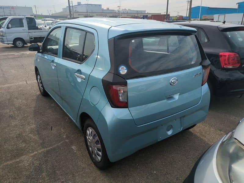 Daihatsu Mira 2023 5