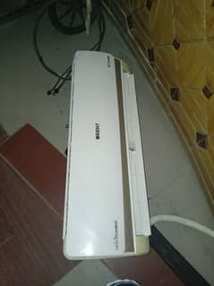 Orient 1.5 ton DC inverter AC in good condition