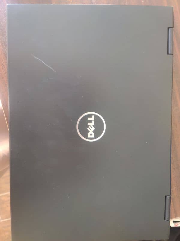 Dell Latitude 3390 0