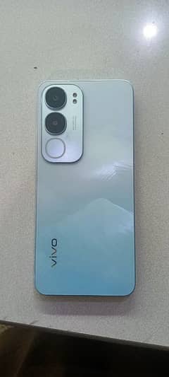 vivo y19s 4+4.128 box pack just 20 day use