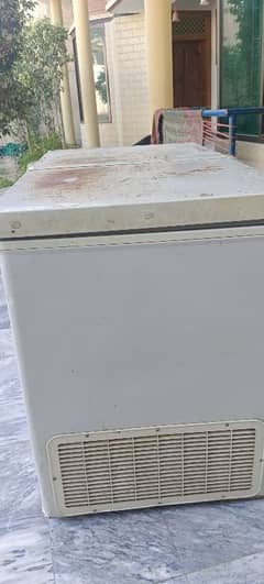 Dawlance Deep Freezer