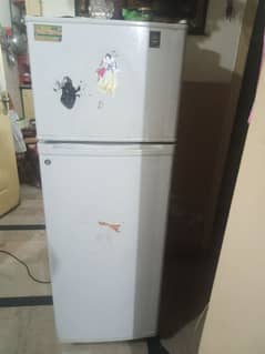 Dawlance fridge for sell