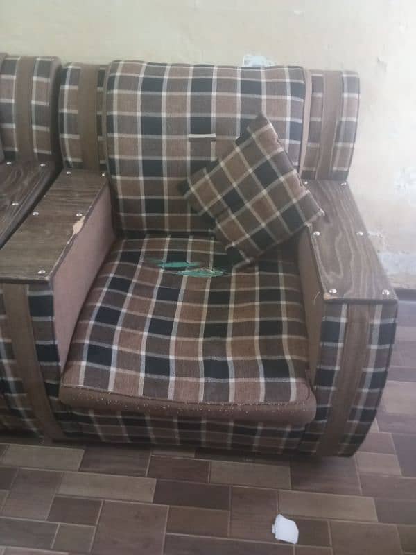 sofa 5 seater 1