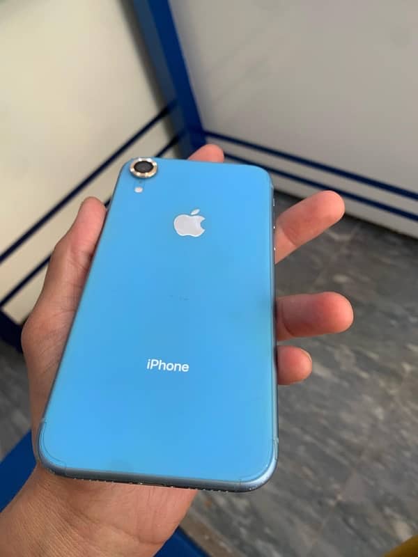 I phone xr water pack 2