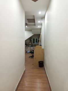 4 Marla Office For Rent, Military accounts college road Lahore.