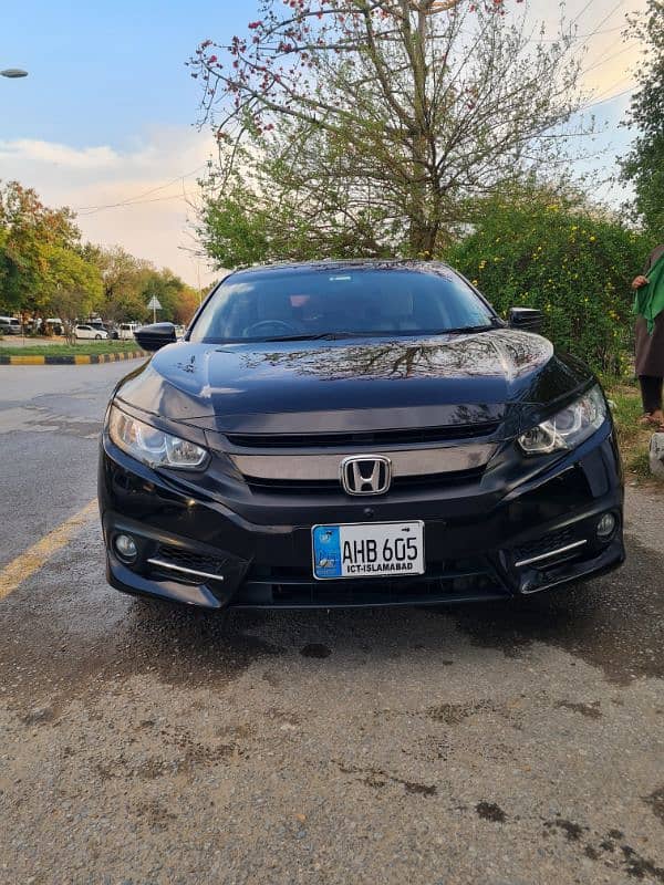 Honda Civic Oriel 2018 10