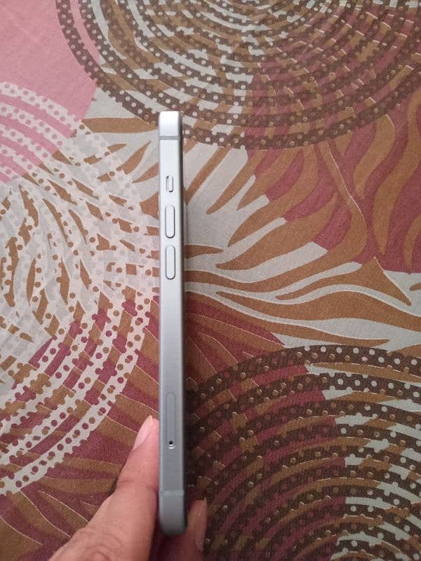 Iphone 15 128 GB Non PTA Factory Unlock 2