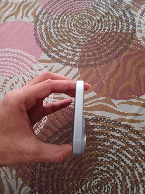 Iphone 15 128 GB Non PTA Factory Unlock 4