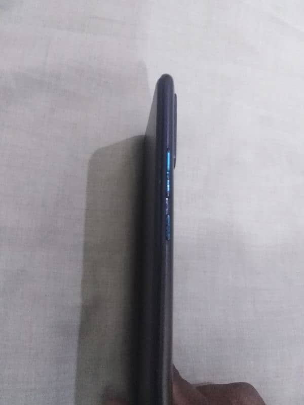 Tecno camon 12 air 4/64 2