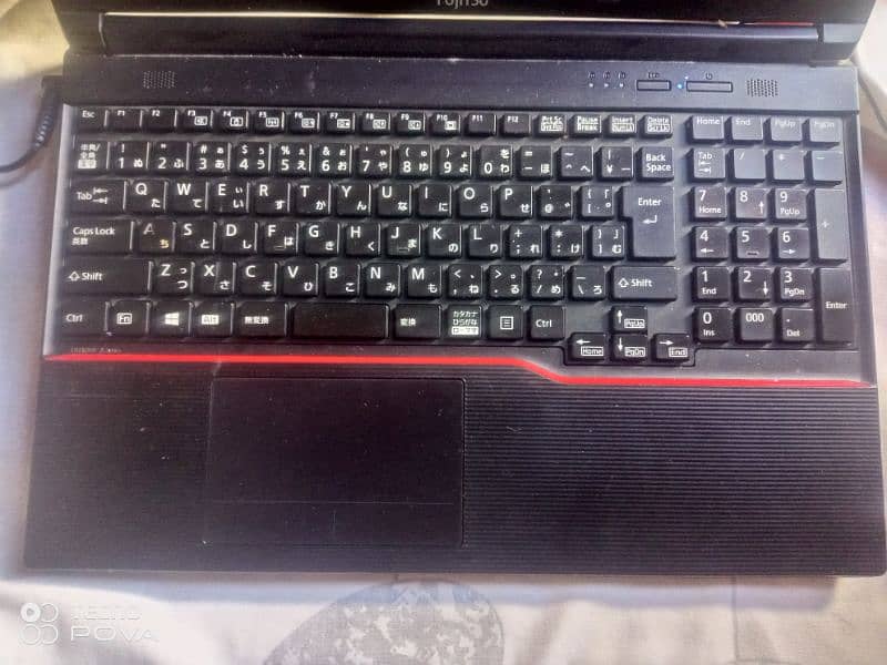 Fujitsu Laptop 4