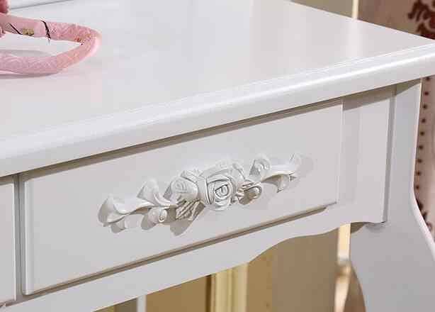 Monaco dressing table, stool and mirror, 7 drawers, 3 mirrors 8