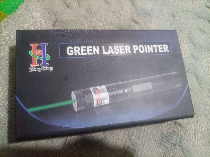 green laser light 0