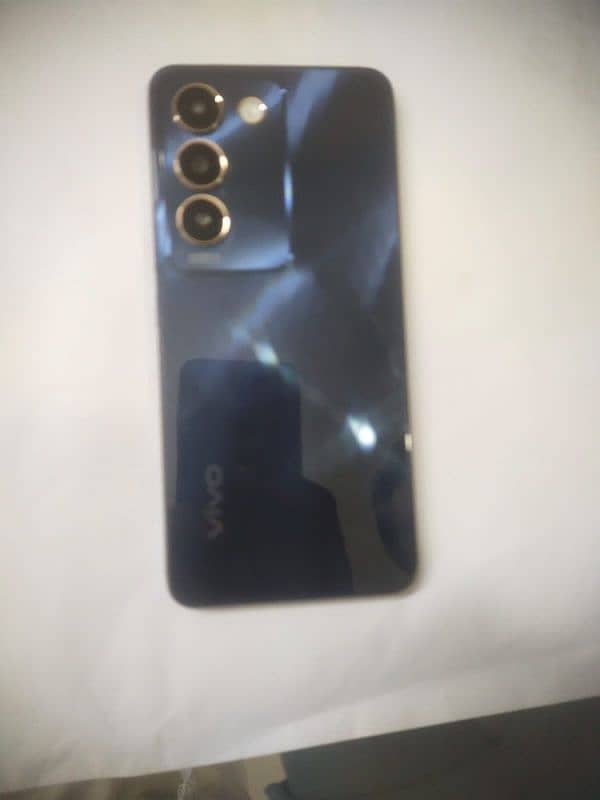 Vivo y100 8/256 Gb 10