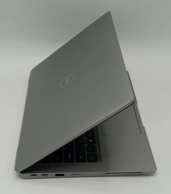 DELL lattitude 5320 5