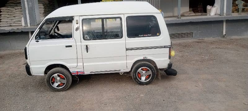 Suzuki Bolan 2012 3