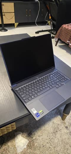 Lenovo LEGION 7i Gen 7 with Box