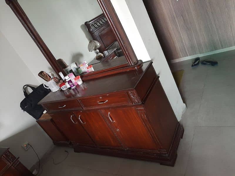 King size Double bed 10