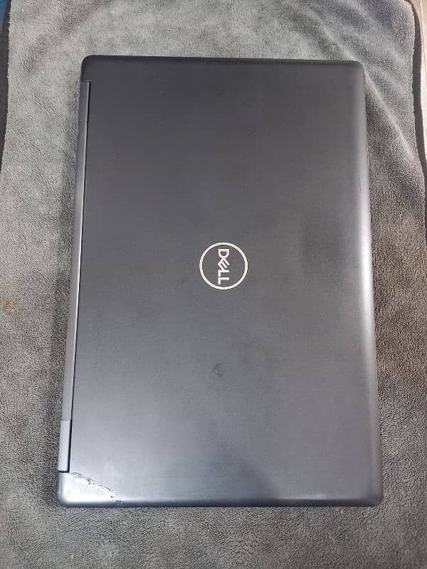 dell latitude 5590 0