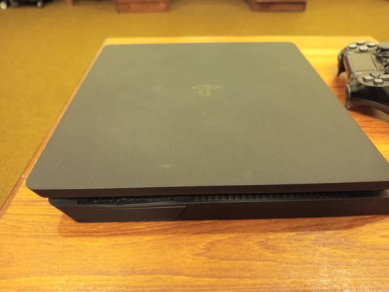 Ps4 slim jailbreak 1TB 2