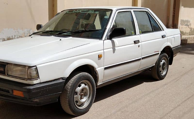 Nissan Sunny 1989 5