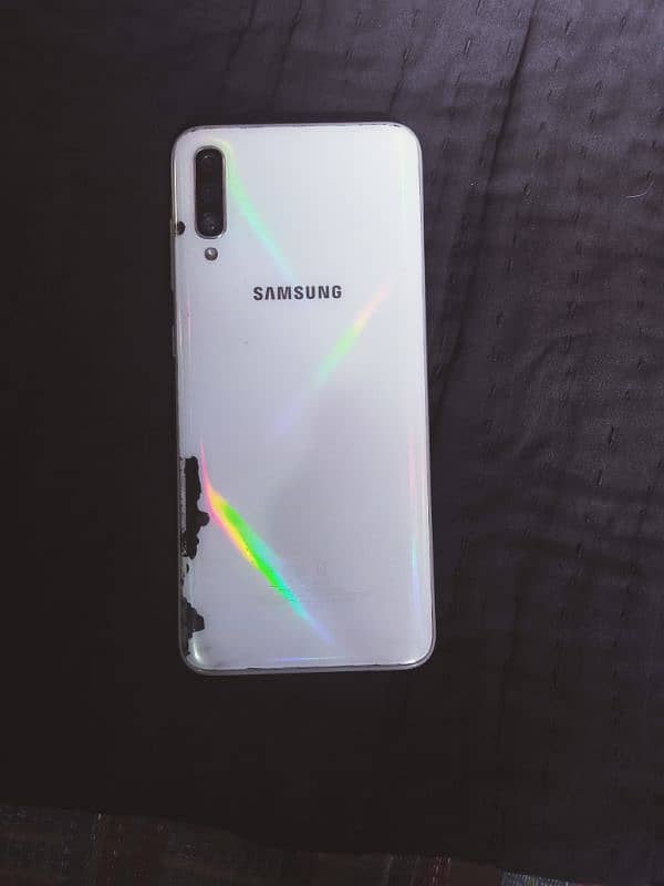 Samsung galaxy A70 1