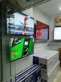 32 INCHESS Samsung smrt UHD led TV 3 year warranty 03044319412