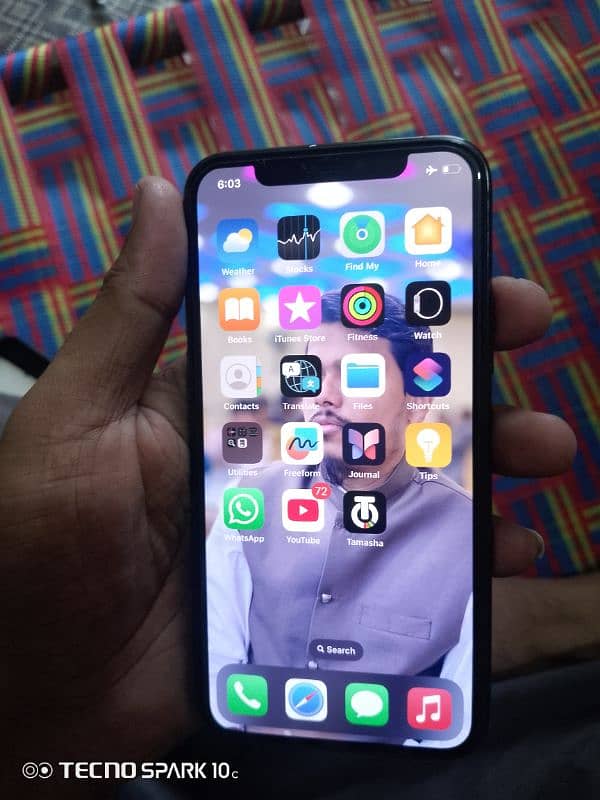 I phone 11 pro 4