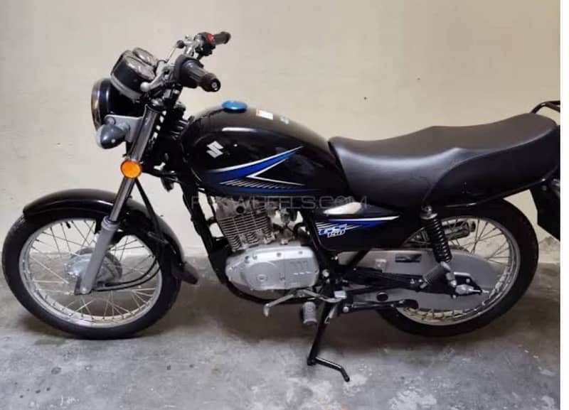 Suzuki GS150 0