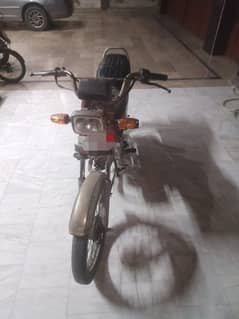 contact 03084400992 2019 model road prince bike good petrol average