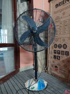 Pak Fan, Pedastal 150 W