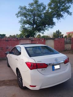 Toyota Corolla Altis Grande CVT-i 1.8 2014