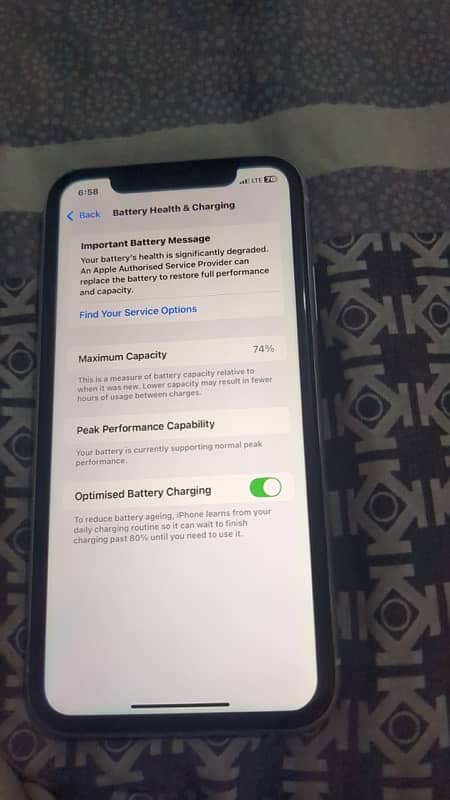 iPhone xr (64)gb fu 4