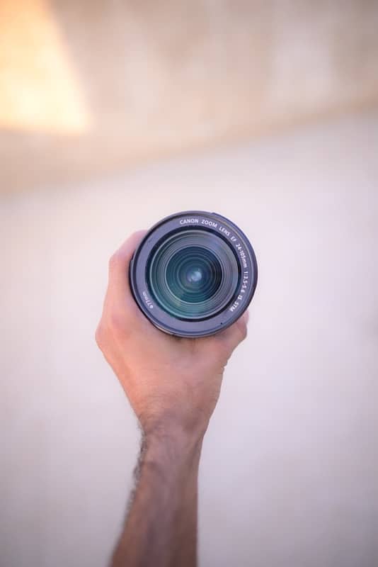 canon 6D mark ii with 85 mm lense 7