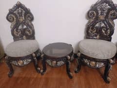 Beautiful chinioti Bedroom chairs with coffee table for sale