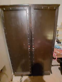 2 door cupboard